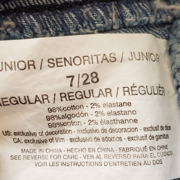 Black Daisy Graphic Print Relaxed Skinny Ripped Jeans SZ 7/28 - Picture 8 of 10